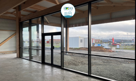 

Maitre d'ouvrage : SCI Sirius Immobilier
&bull;&nbsp;&nbsp; &nbsp;Architecte : Agence M2 - Thouars&nbsp;
&bull;&nbsp;&nbsp; &nbsp;Montant HT