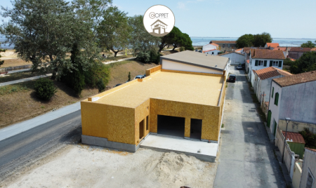 

Maitre d'ouvrage : Communaut&eacute; de communes d'Ol&eacute;ron
&bull;&nbsp;&nbsp; &nbsp;Architecte : SD Architectes - Rochefort sur Mer
&bull;&nbsp;&nbsp;